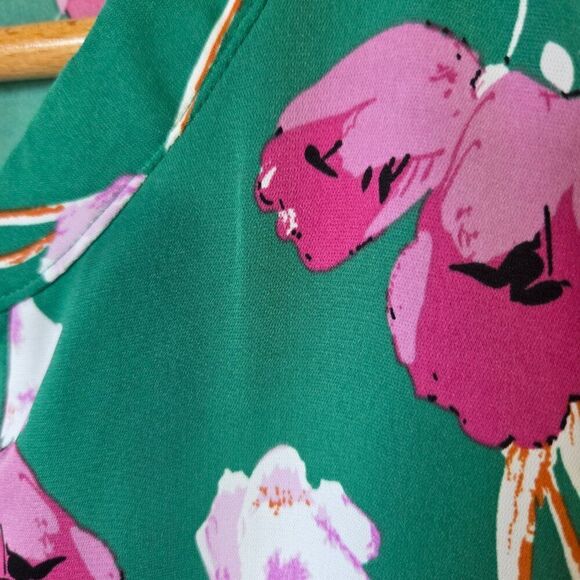 EUC STACCATO SPLIT V NECK SLEEVELESS BELTED SHORT DRESS SZ M - Picture 10 of 16